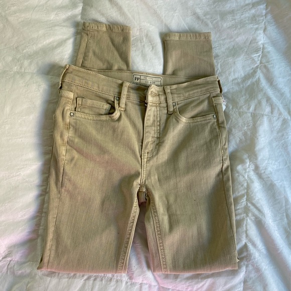 NWT: Free People Khaki Busted-Knee Skinny Jeans - Picture 5 of 7